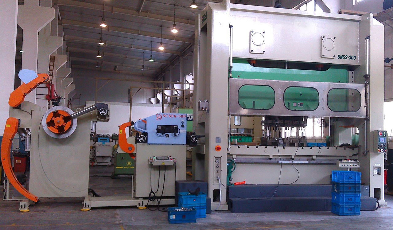 常熟沖床送料機(jī)