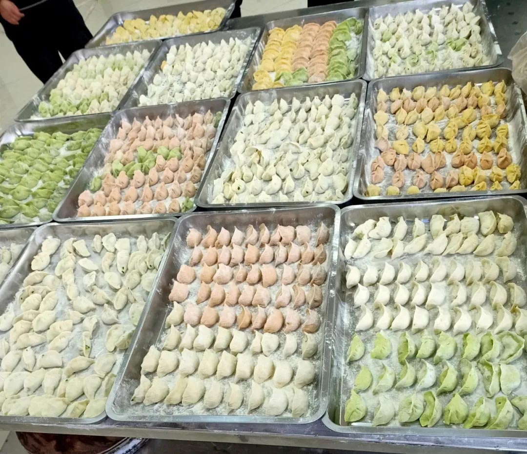 常州沖床送料機(jī)廠冬至活動