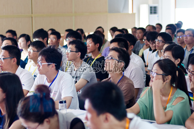 送料機知識培訓現(xiàn)場