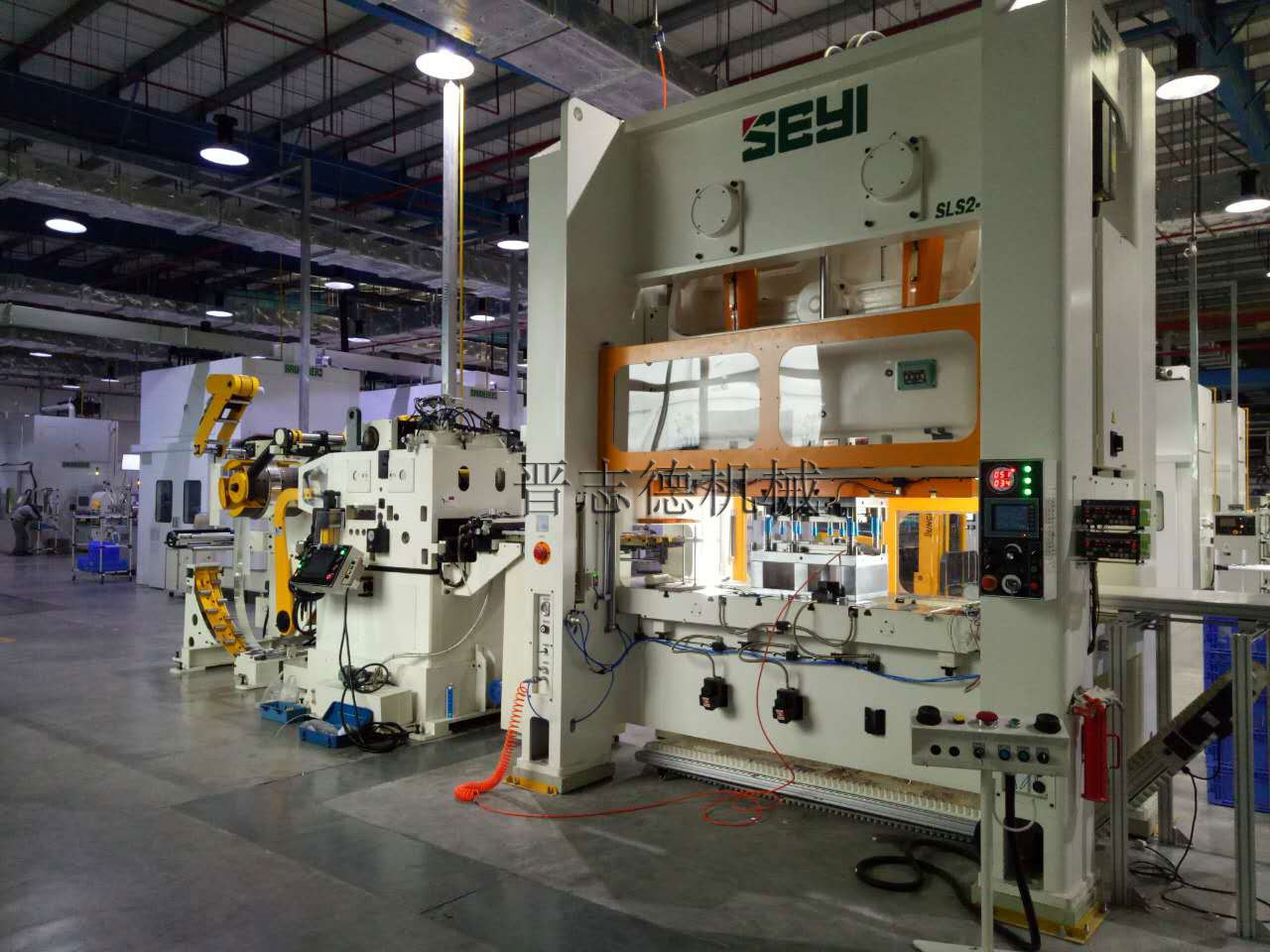 高張力三合一送料機調(diào)試,高張力三合一送料機試機