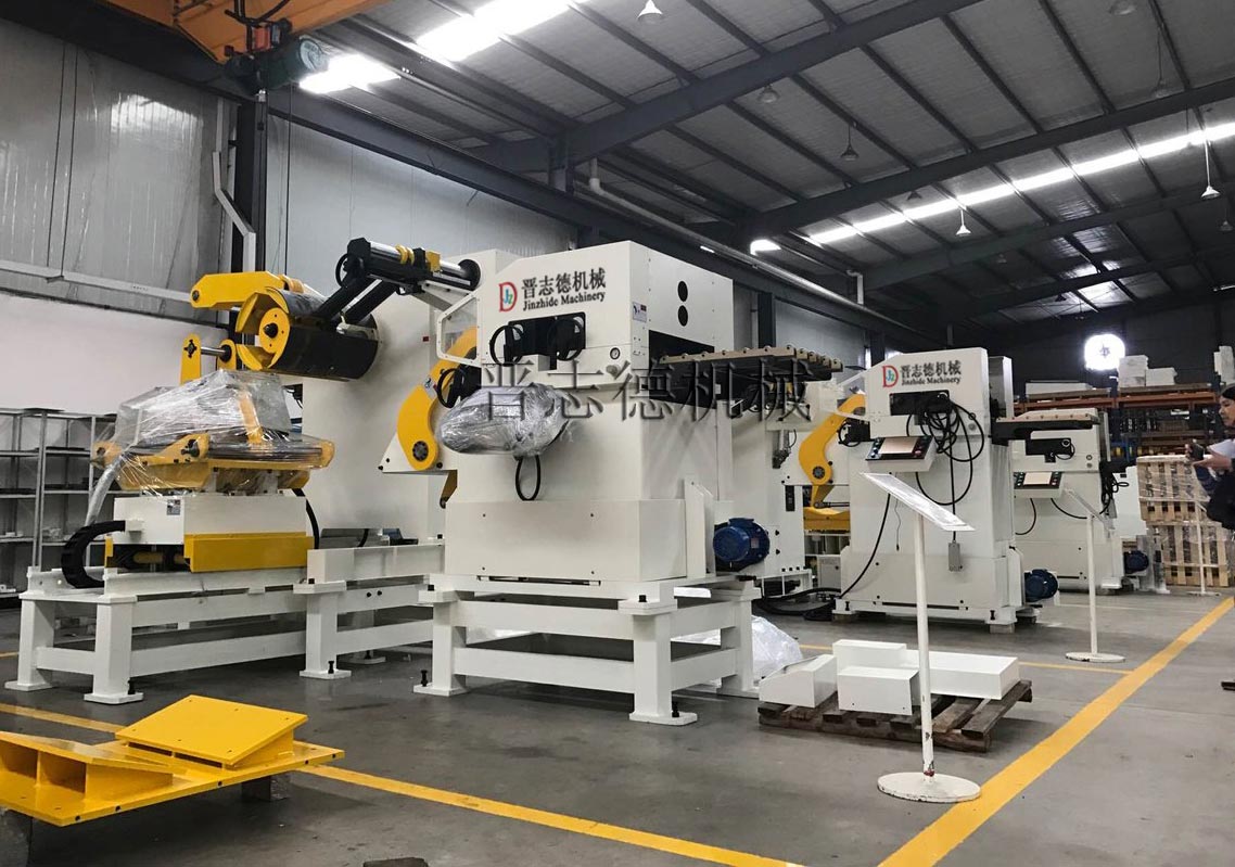 三合一送料機生產(chǎn)車間