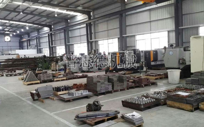 送料機生產(chǎn)現(xiàn)場